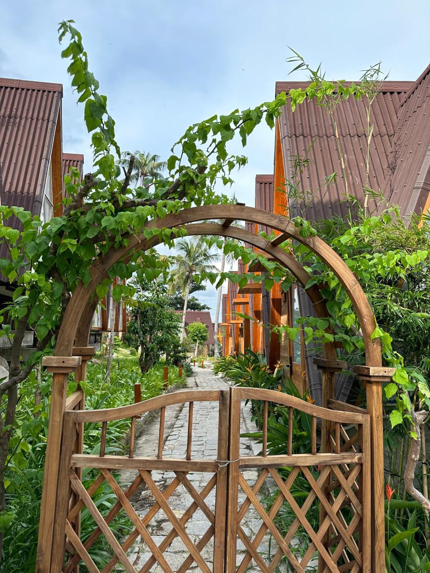 Fly Up Resort Lai Son Bagian luar foto